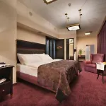 Esprit Hotel 4*