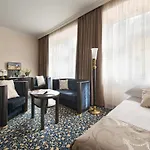 Esprit 4*